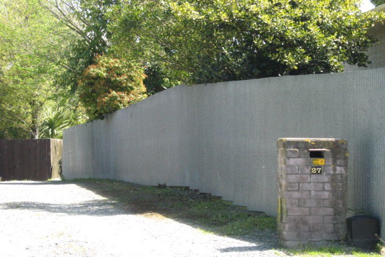 Photo of property in 27 Gibbs Drive, Woodend, 7610