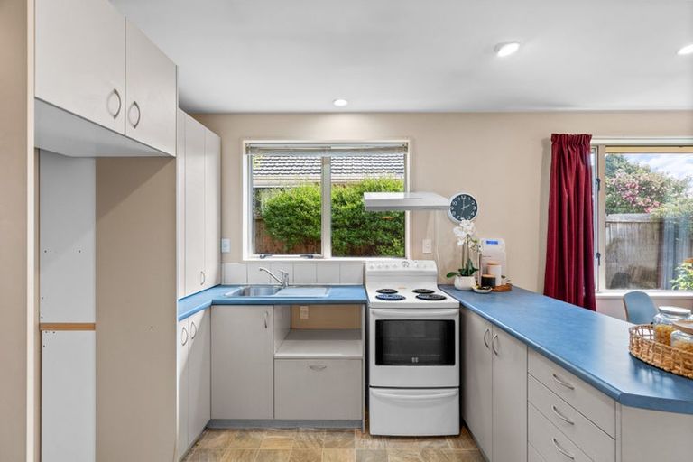 Photo of property in 1b Beatrice Place, Avonhead, Christchurch, 8042