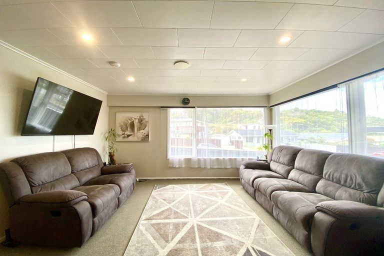 Photo of property in 205 Major Drive, Kelson, Lower Hutt, 5010