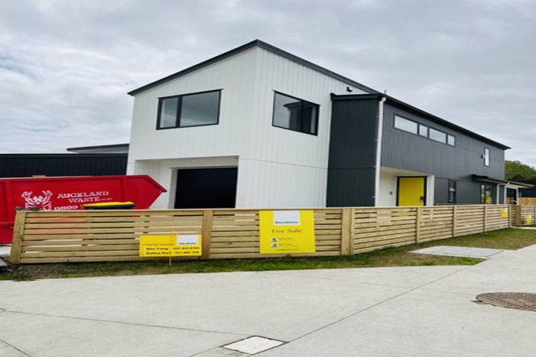 Photo of property in 24 Clayden Shuttleworth Street, Papakura, 2110