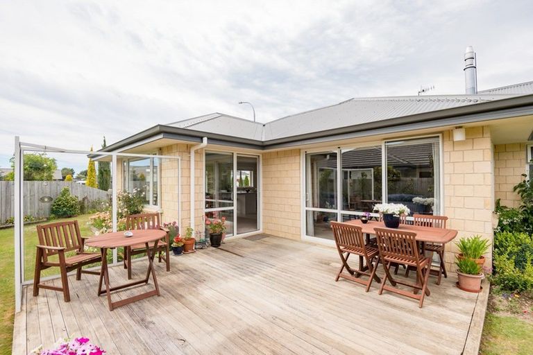 Photo of property in 22 Kakapo Lane, Motueka, 7120