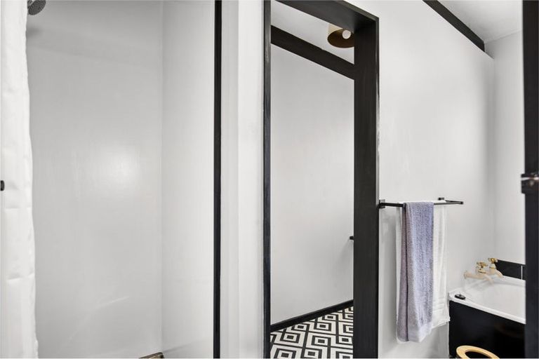 Photo of property in 30 Achil Street, Cromwell, 9310