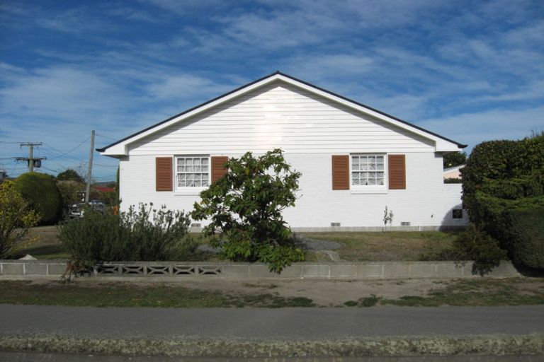 Photo of property in 15 Greenhurst Street, Sockburn, Christchurch, 8042