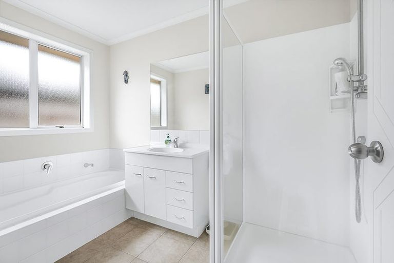 Photo of property in 24 Mickelson Avenue, Rototuna, Hamilton, 3210