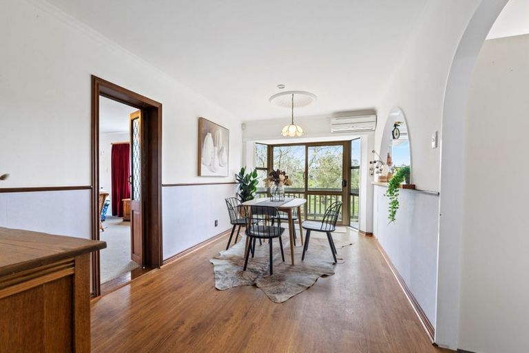 Photo of property in 16 Freeth Drive, Ridgewood, New Plymouth, 4371