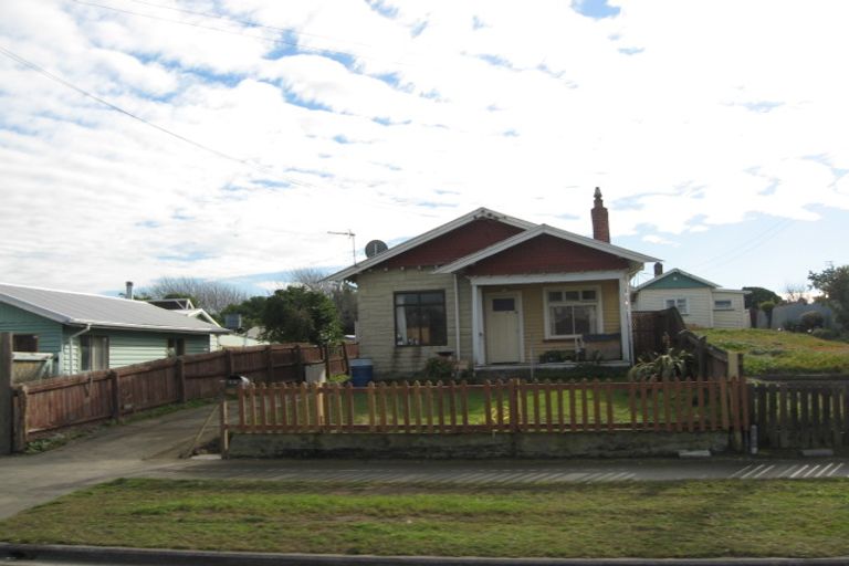 Photo of property in 32 Shackleton Street, New Brighton, Christchurch, 8061