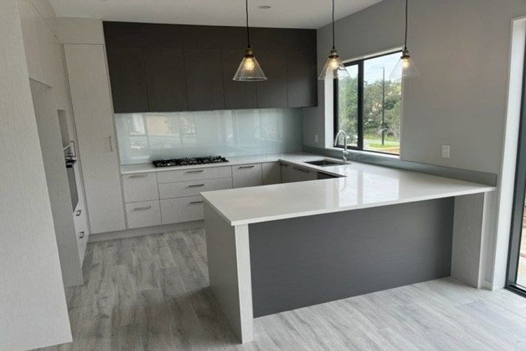 Photo of property in 40 Godfrey Drive, Orewa, 0931