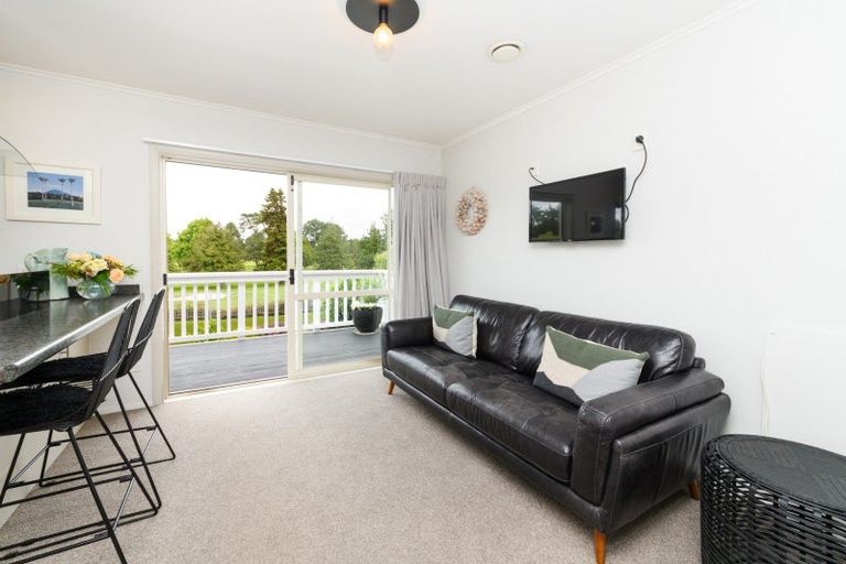 Photo of property in 10 Opawa Place, Terrace End, Palmerston North, 4410