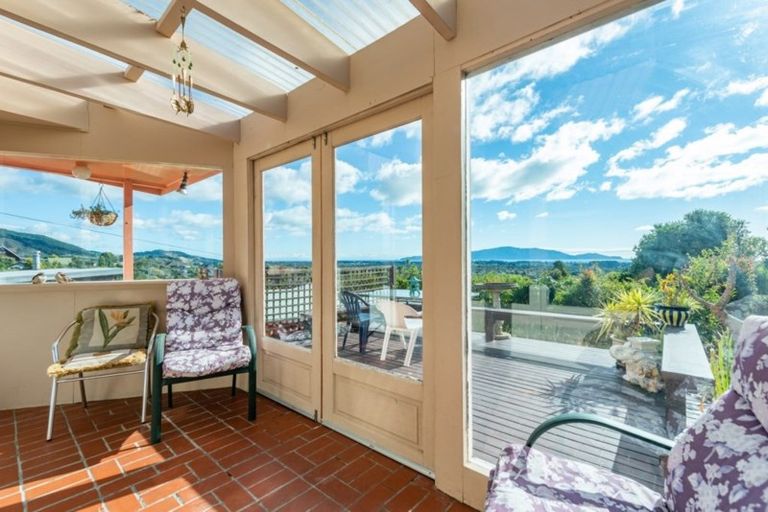 Photo of property in 43 Kotare Street, Waikanae, 5036