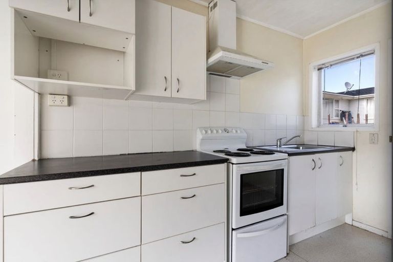 Photo of property in 3/1 Botany Road, Howick, Auckland, 2010