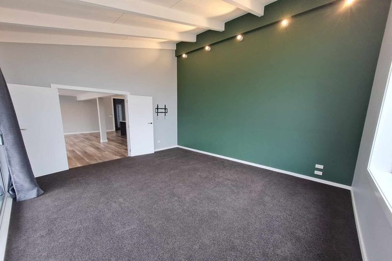 Photo of property in 126 Gayhurst Road, Dallington, Christchurch, 8061