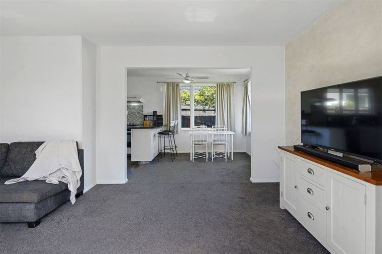 Photo of property in 18 Donnington Street, Parklands, Christchurch, 8083