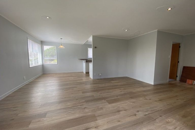 Photo of property in 15 Finchley Road, Torbay, Auckland, 0632