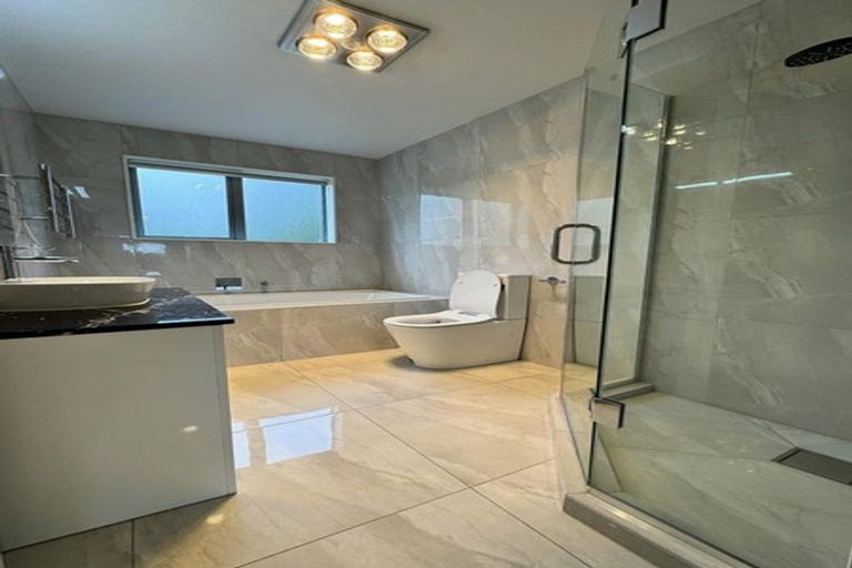 Photo of property in 6 Wyon Way, Flat Bush, Auckland, 2016