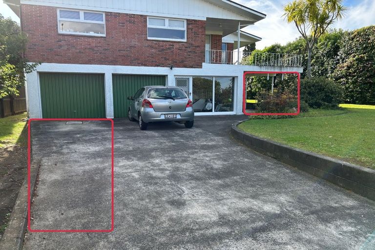 Photo of property in 220 Te Atatu Road, Te Atatu South, Auckland, 0610