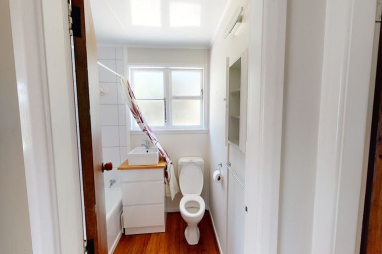 Photo of property in 20 Stephen Street, Johnsonville, Wellington, 6037