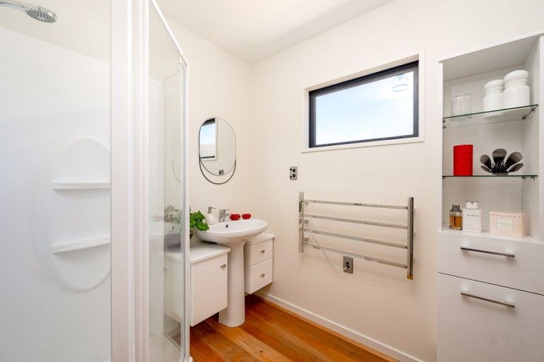 Photo of property in 16 Plantation Road, Wanaka, 9305