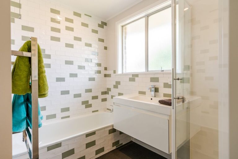 Photo of property in 72 Neplusultra Street, Cromwell, 9310