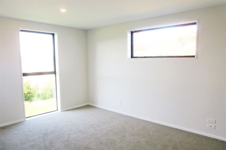 Photo of property in 26 Mount Creighton Crescent, Wanaka, 9305
