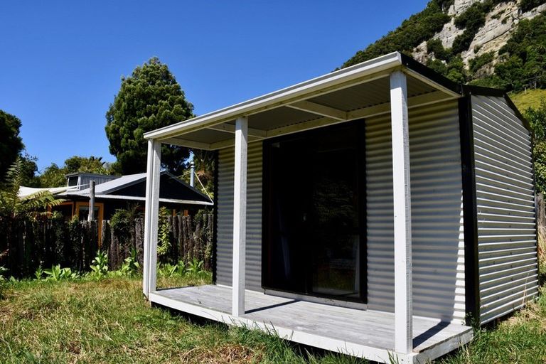 Photo of property in 21 Horncastle Crescent, Little Wanganui, Karamea, 7893
