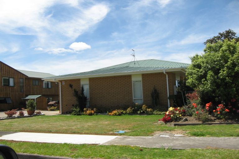 Photo of property in 168 Torkar Road, Clarks Beach, 2122