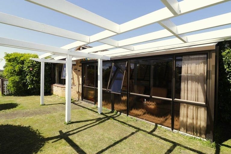 Photo of property in 12 Warwick Place, Springvale, Whanganui, 4501