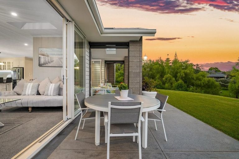 Photo of property in 342 Spur Road, Stillwater, Silverdale, 0993