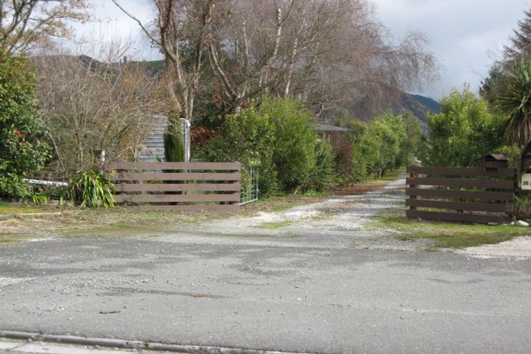 Photo of property in 13 Grey Street, Murchison, 7007