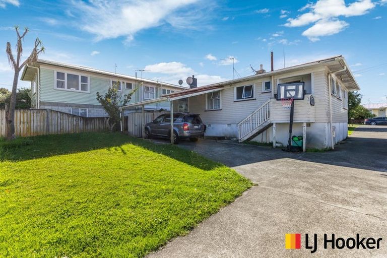 Photo of property in 41 Beaumonts Way, Manurewa, Auckland, 2102