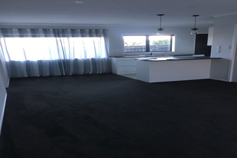 Photo of property in 2/34 Woolfield Road, Papatoetoe, Auckland, 2025