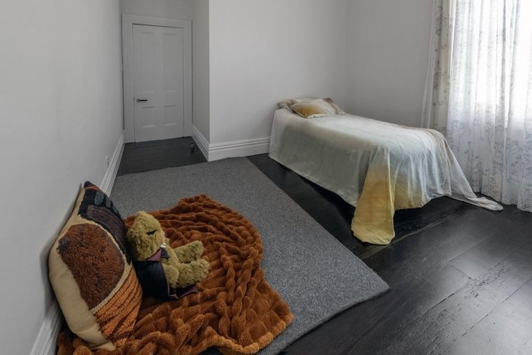 Photo of property in 15 Park Street, Thorndon, Wellington, 6011