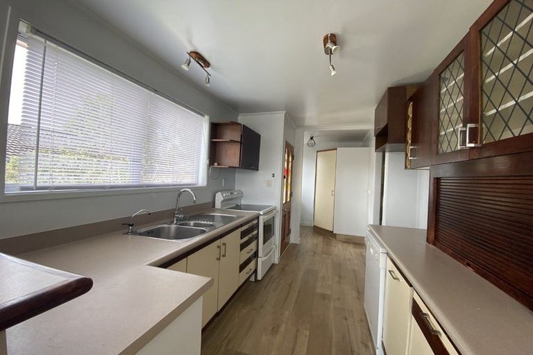 Photo of property in 15 Finchley Road, Torbay, Auckland, 0632