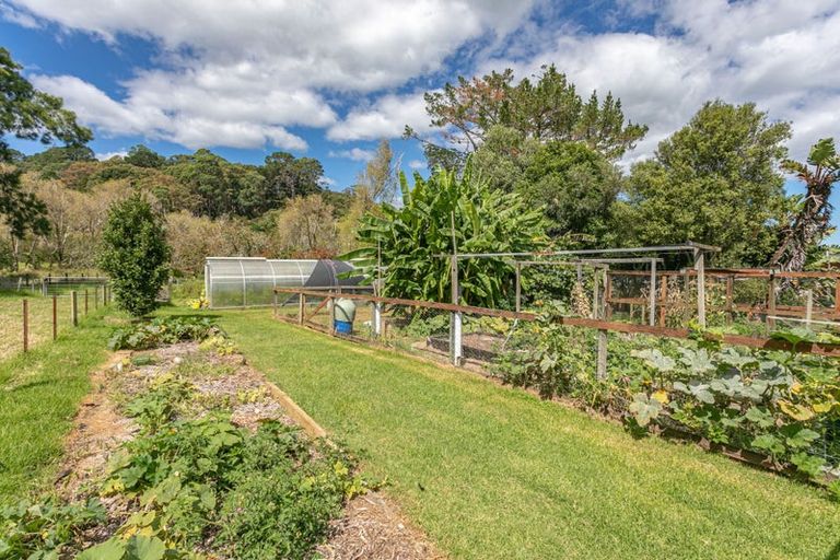 Photo of property in 94b Whangapoua Sh25 Road, Coromandel, 3506