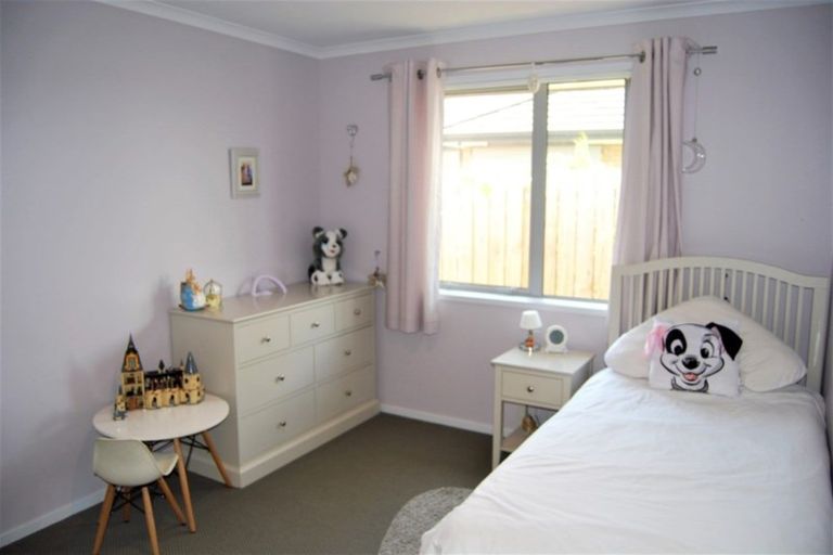 Photo of property in 45 Kowi Lakes Drive, One Tree Point, 0118