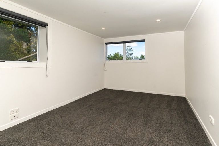 Photo of property in 35 Pleasant Road, Glen Eden, Auckland, 0602