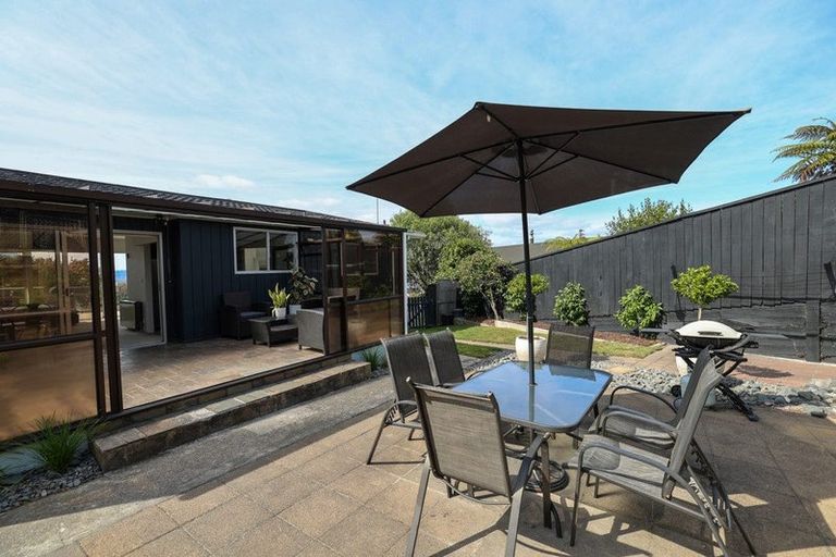 Photo of property in 96 Wakeman Road, Acacia Bay, Taupo, 3330