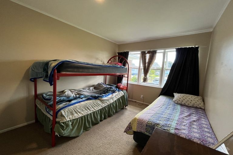 Photo of property in 35 Addington Avenue, Manurewa, Auckland, 2102