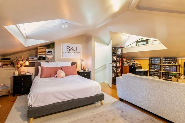 Photo of property in 25 Moore Street, Hillcrest, Auckland, 0627