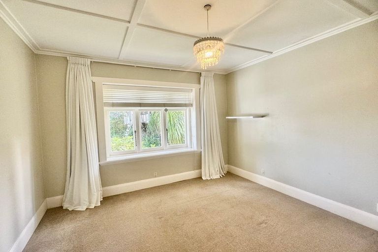 Photo of property in 53 Aramoana Avenue, Devonport, Auckland, 0624