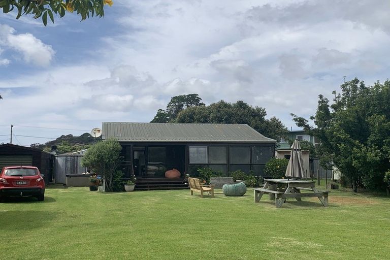 Photo of property in 10 Morrison Road, Matapouri, Whangarei, 0173