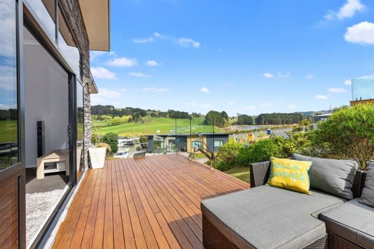 Photo of property in 5a Harakeke Place, Raglan, 3225