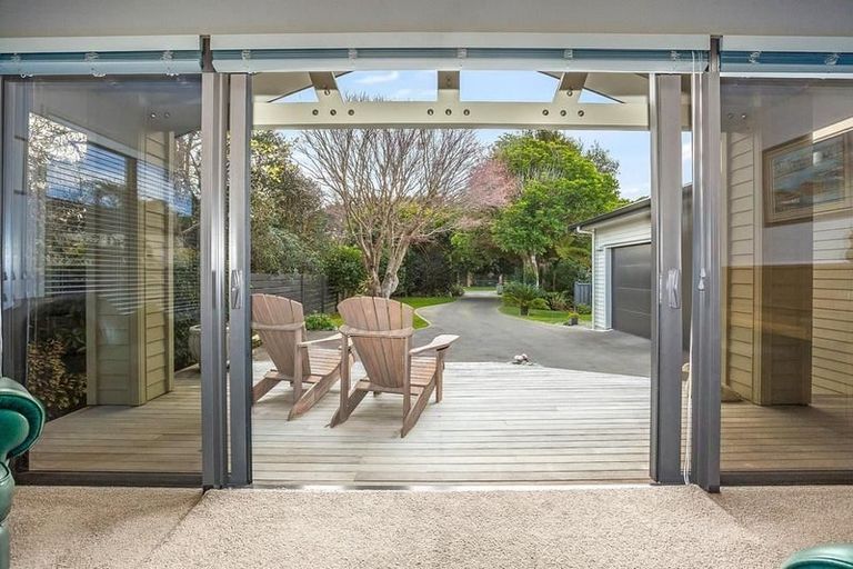 Photo of property in 10 Horopito Road, Waikanae, 5036