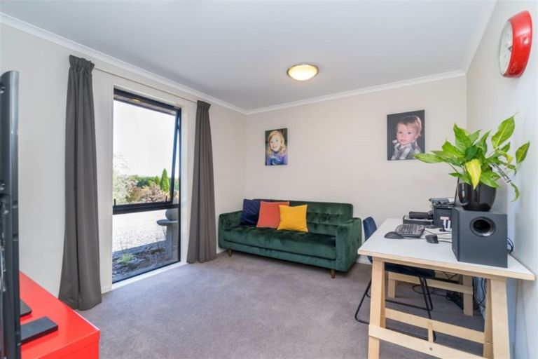 Photo of property in 38 Tara Hills Drive, North Taieri, Mosgiel, 9092