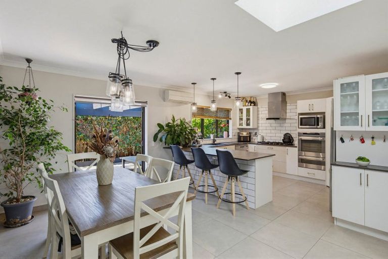 Photo of property in 14 Consort Close, Paraparaumu Beach, Paraparaumu, 5032