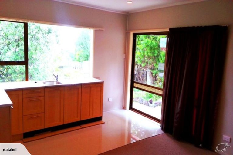 Photo of property in 7 Busbridge Place, Hillcrest, Auckland, 0627