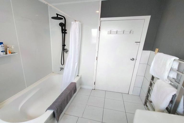 Photo of property in 41 Cambridge Street, Milson, Palmerston North, 4414