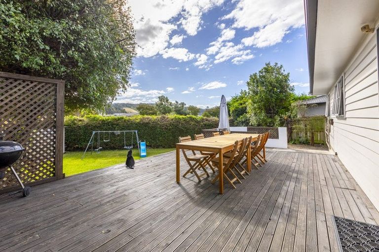 Photo of property in 114 Avondale Road, Taradale, Napier, 4112