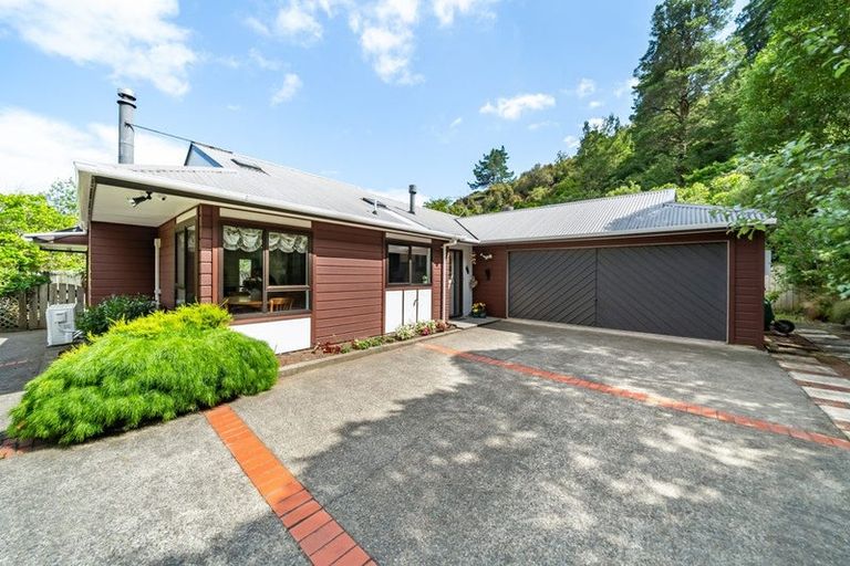 Photo of property in 95 Tawhai Street, Stokes Valley, Lower Hutt, 5019