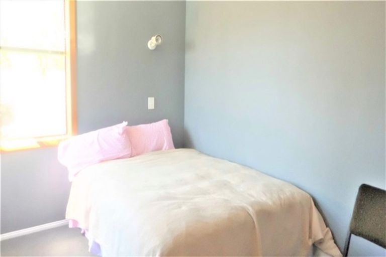 Photo of property in 51 Devon Road, Bucklands Beach, Auckland, 2012