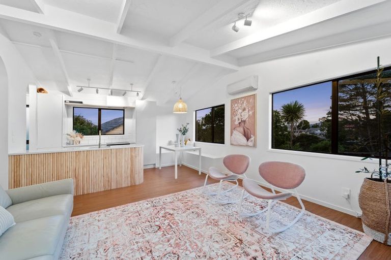 Photo of property in 2/71 Anich Road, Massey, Auckland, 0614